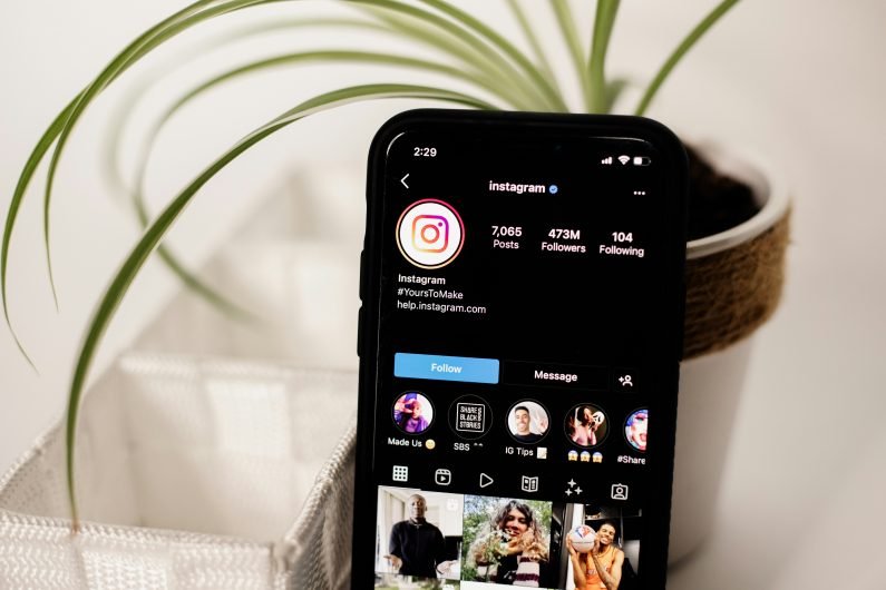 instagram-content-on-phone